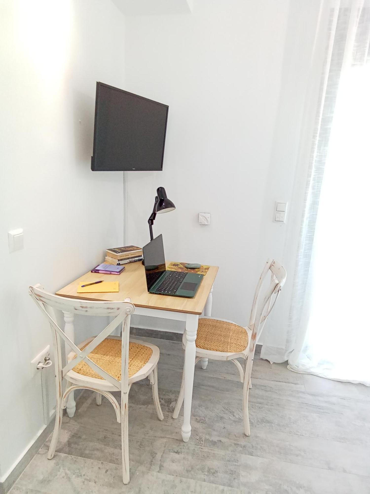 Alki'S Stories Apartment Kalamata Exterior photo