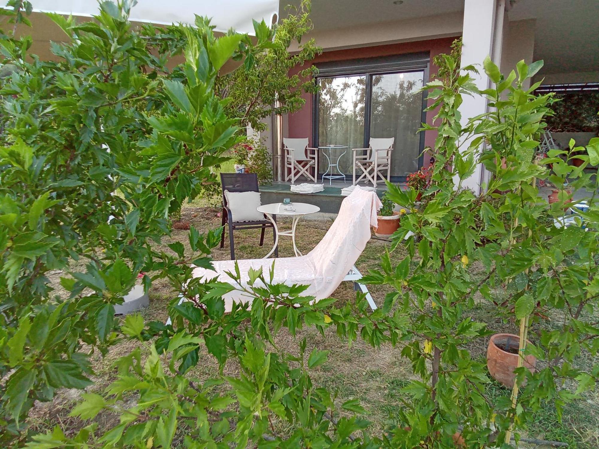 Alki'S Stories Apartment Kalamata Exterior photo