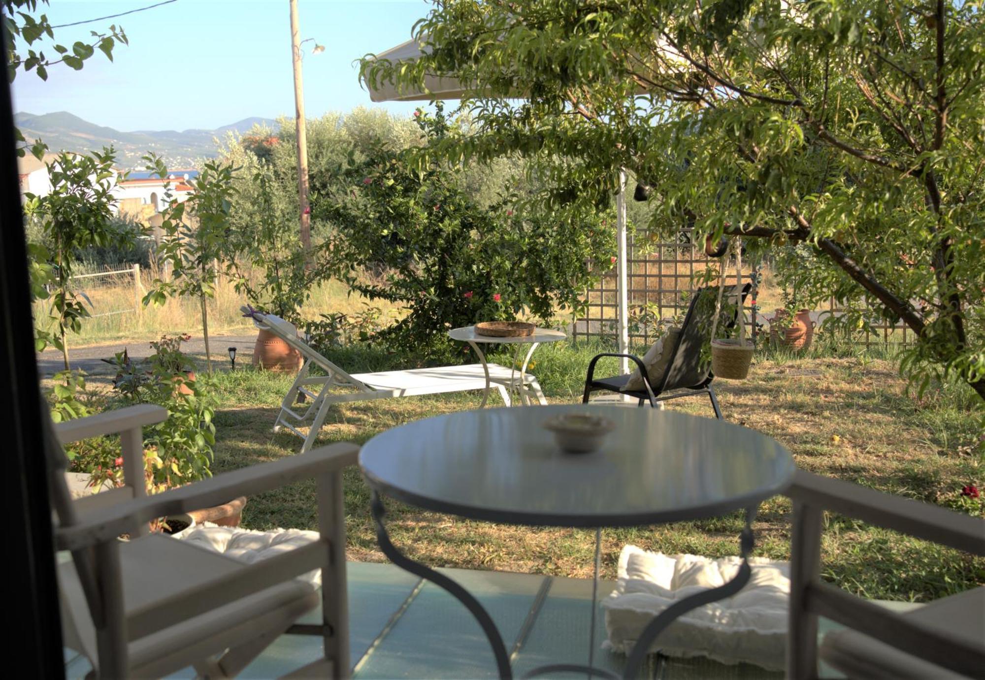 Alki'S Stories Apartment Kalamata Exterior photo